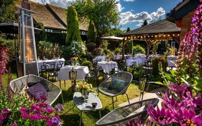 Romantic Restaurant with Beautiful Outdoor Seating